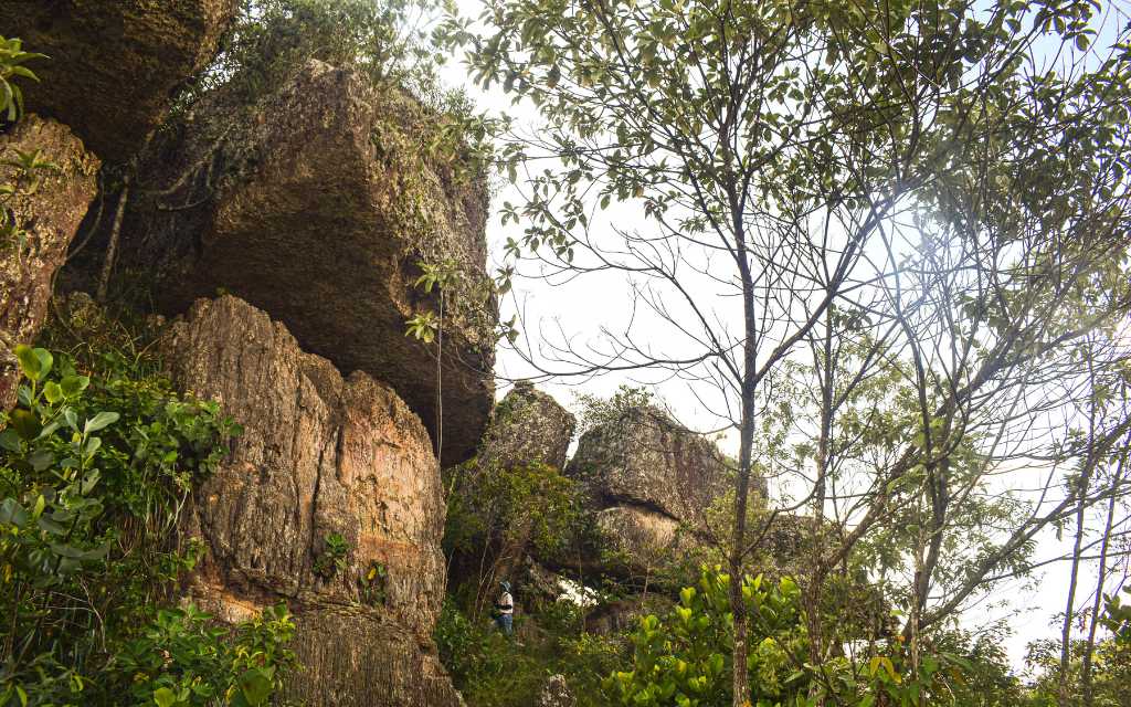formacion de piedras en ciudad de piedra en san jose del guaviare